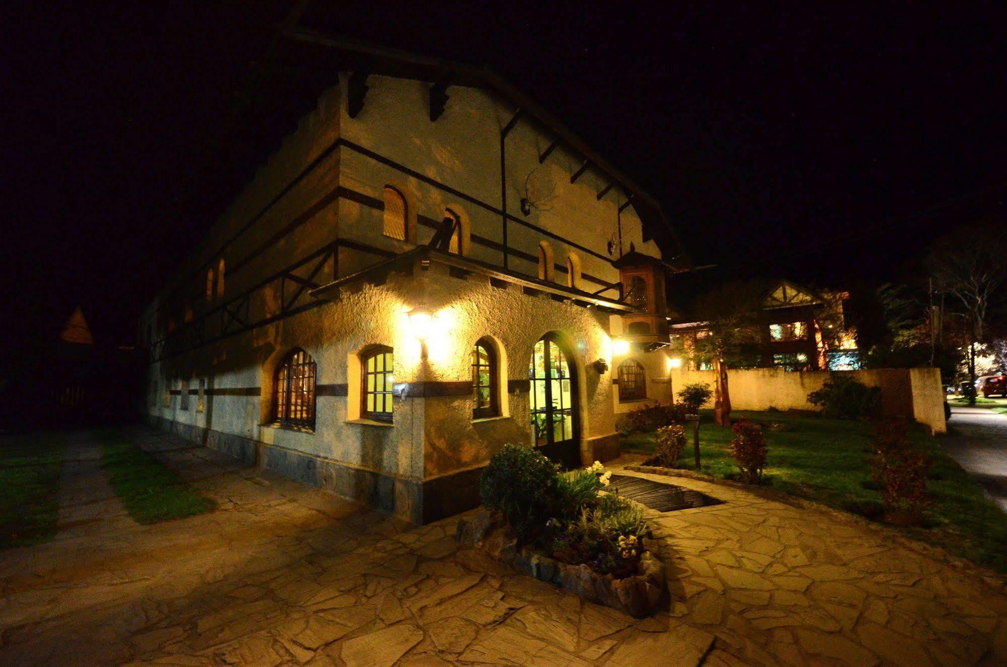 Hosteria La Posta Del Cazador Сан-Мартин-де-лос-Андес Экстерьер фото